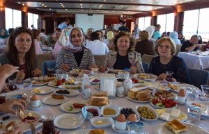 YAŞAM ÖĞRENDİKÇE GÜZEL ❤️ ELVİNDER görseli