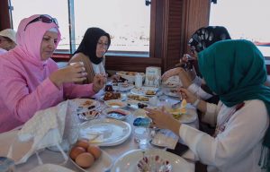 YAŞAM ÖĞRENDİKÇE GÜZEL ❤️ ELVİNDER görseli