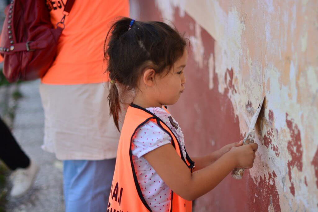 ELVİN ve PTT-DER Düzardıç Köyü Okul Boyama ve Çocuk Şenliği görseli
