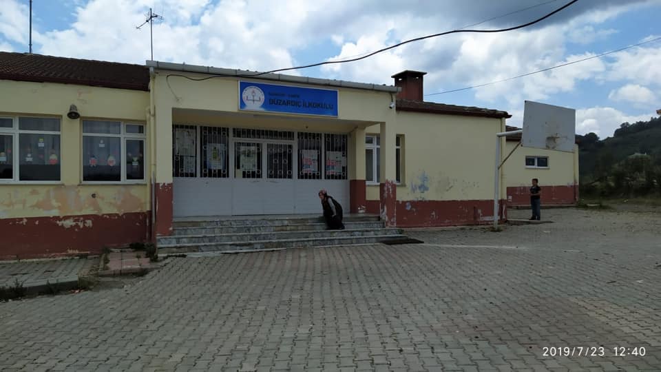 ELVİN ve PTT-DER Düzardıç Köyü Okul Boyama ve Çocuk Şenliği görseli