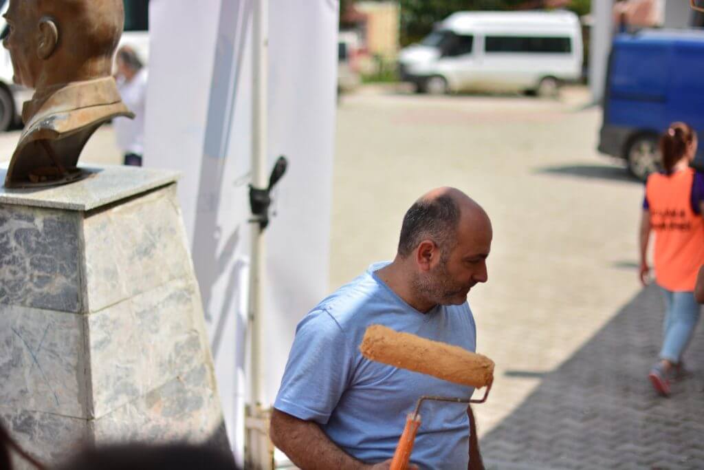 ELVİN ve PTT-DER Düzardıç Köyü Okul Boyama ve Çocuk Şenliği görseli