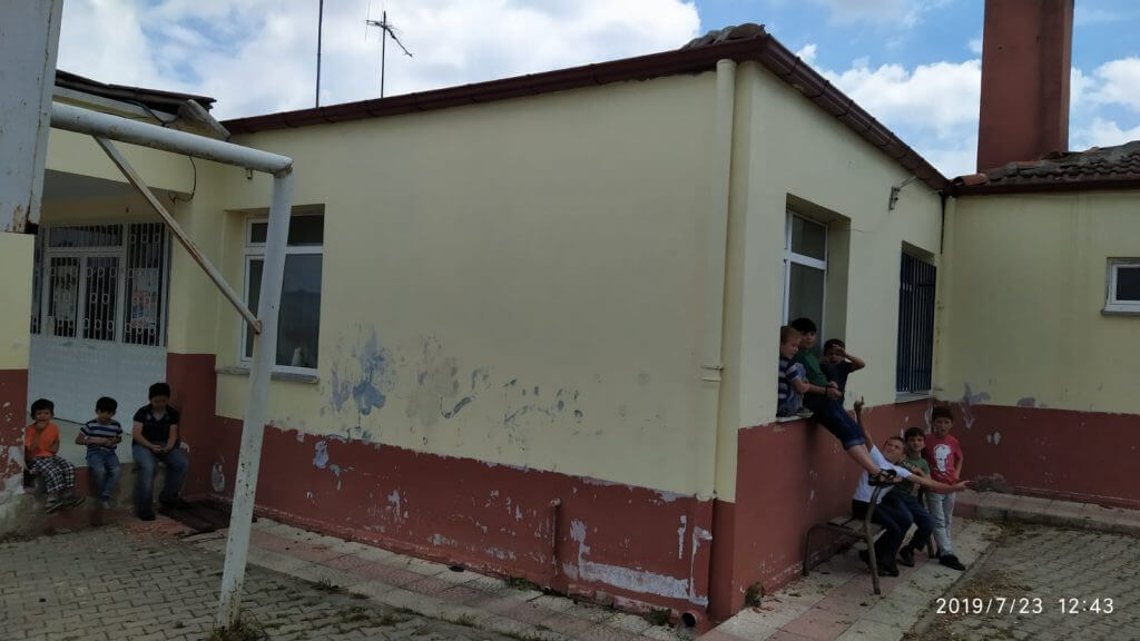 ELVİN ve PTT-DER Düzardıç Köyü Okul Boyama ve Çocuk Şenliği görseli