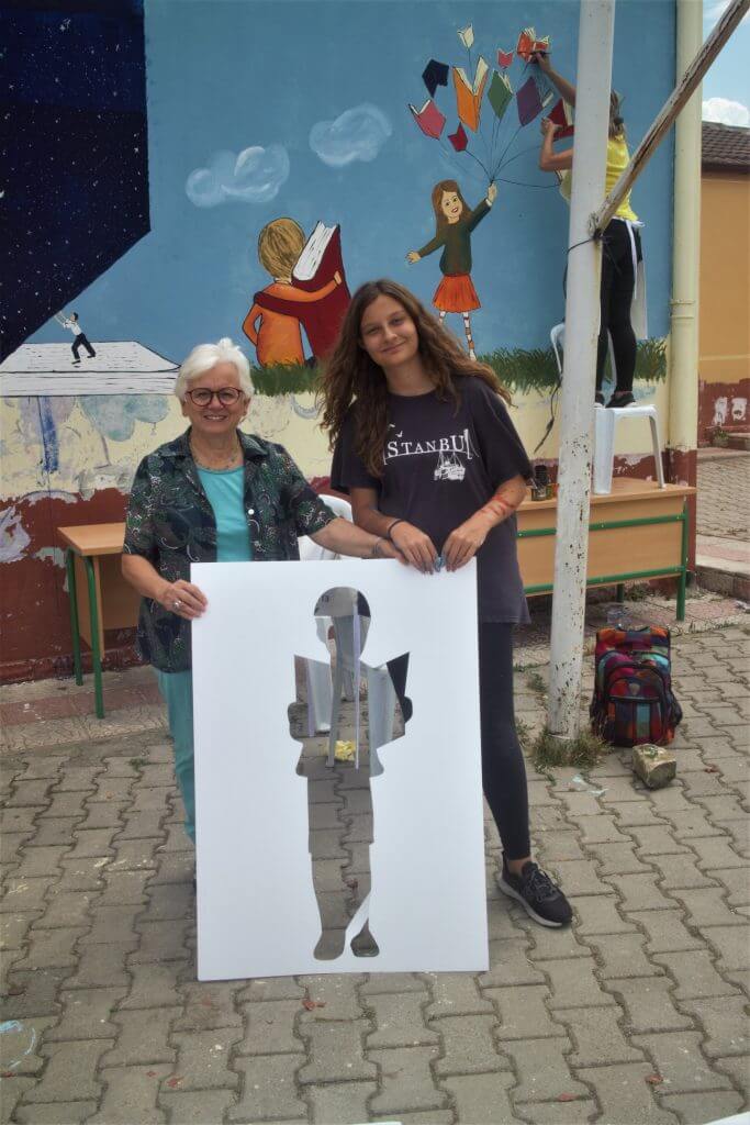 ELVİN ve PTT-DER Düzardıç Köyü Okul Boyama ve Çocuk Şenliği görseli