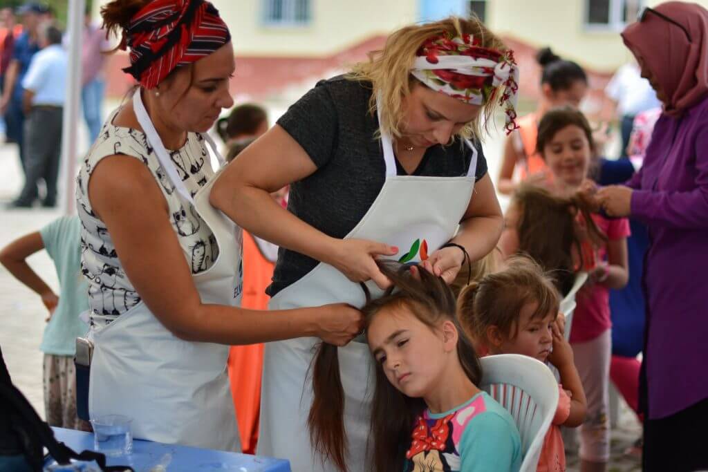 ELVİN ve PTT-DER Düzardıç Köyü Okul Boyama ve Çocuk Şenliği görseli