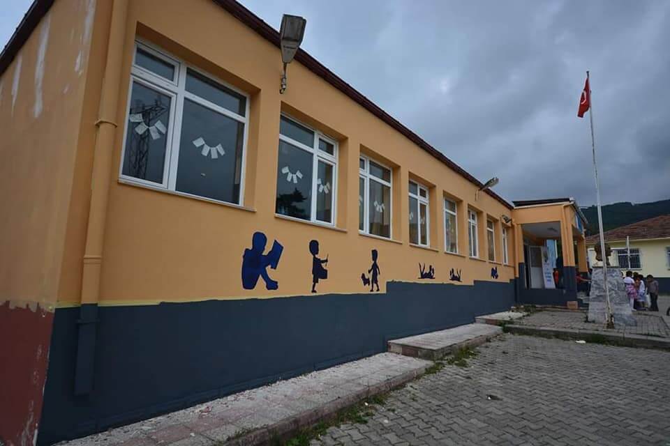 ELVİN ve PTT-DER Düzardıç Köyü Okul Boyama ve Çocuk Şenliği görseli