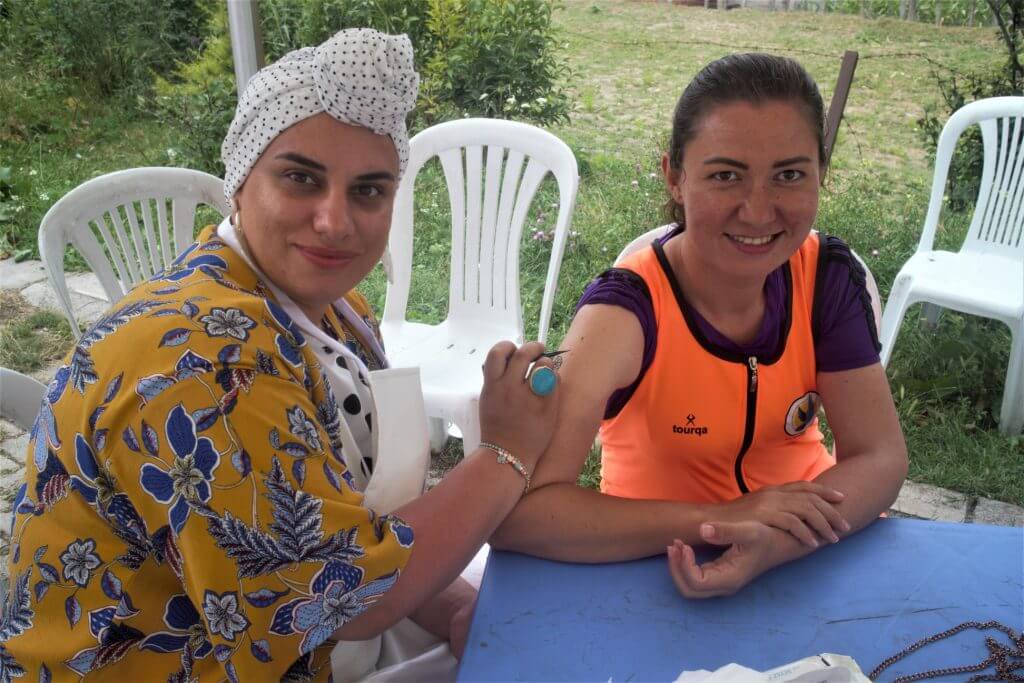 ELVİN ve PTT-DER Düzardıç Köyü Okul Boyama ve Çocuk Şenliği görseli