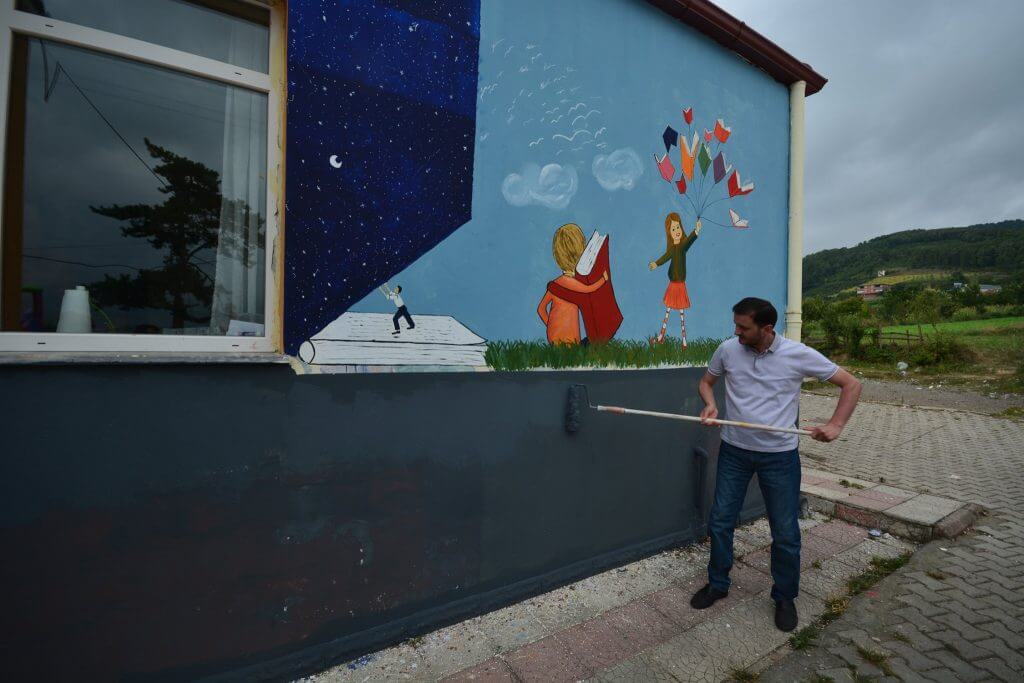 ELVİN ve PTT-DER Düzardıç Köyü Okul Boyama ve Çocuk Şenliği görseli