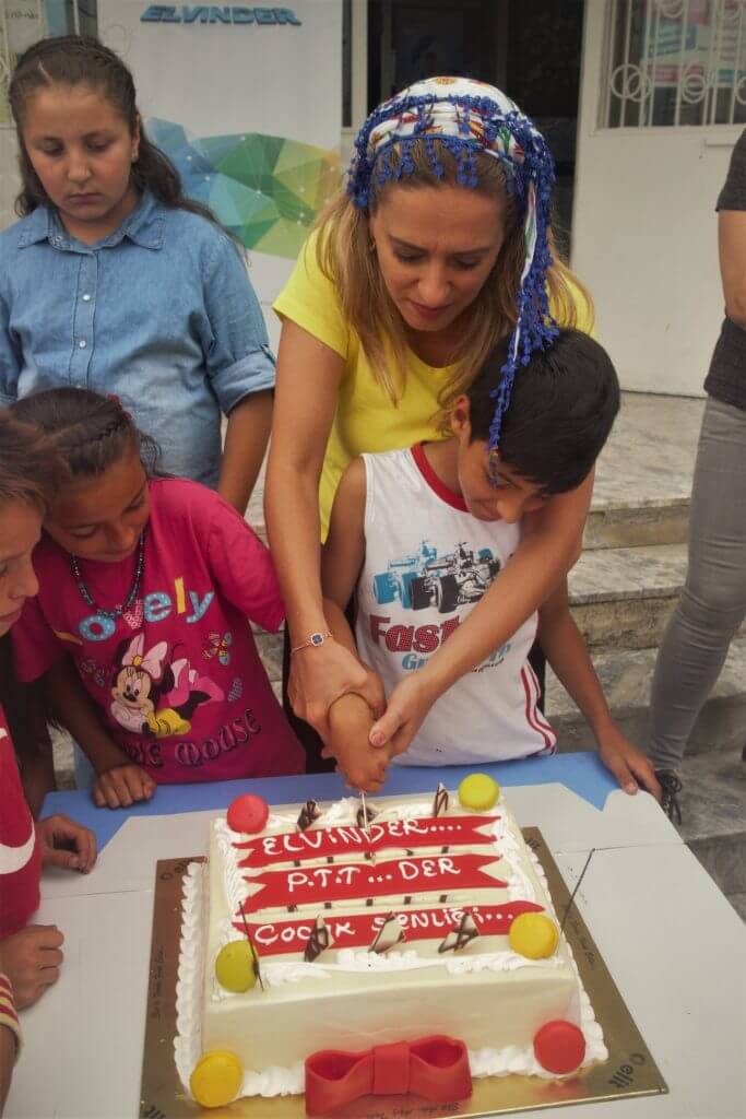 ELVİN ve PTT-DER Düzardıç Köyü Okul Boyama ve Çocuk Şenliği görseli