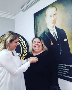 El veren ellerinizle büyüyoruz görseli