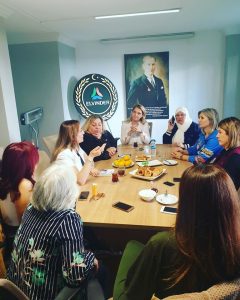 El veren ellerinizle büyüyoruz görseli