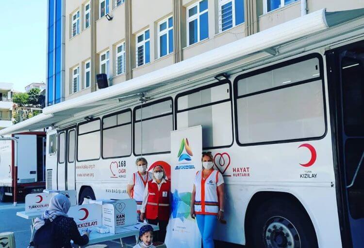 ELVİNDER KIZILAY Kan Bağışı görseli