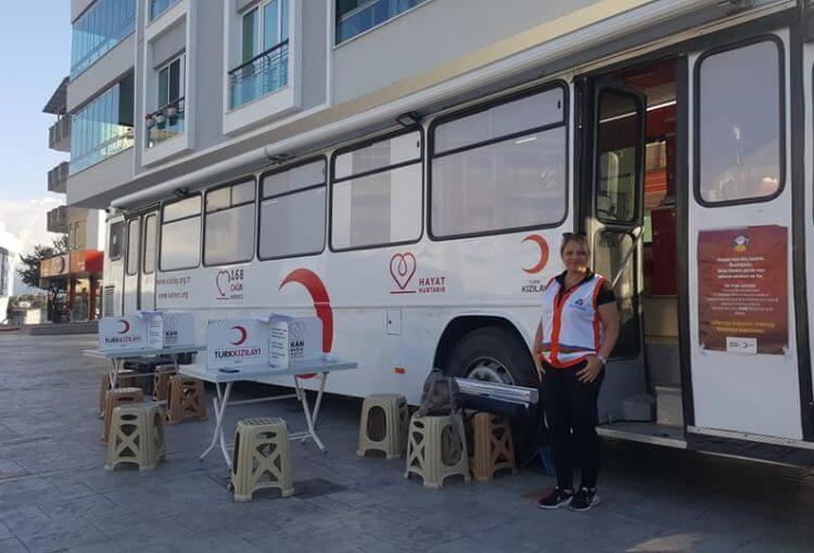 ELVİNDER KIZILAY Kan Bağışı görseli