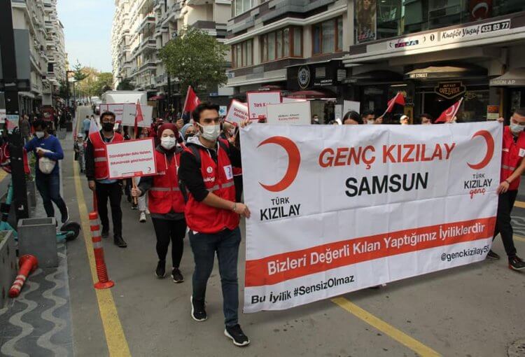 ELVİNDER ve KIZILAY El Ele görseli