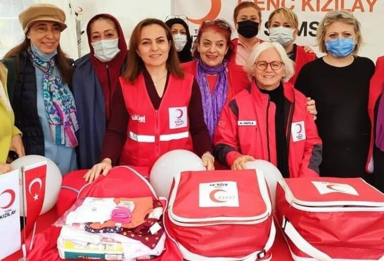 ELVİNDER ve KIZILAY El Ele görseli