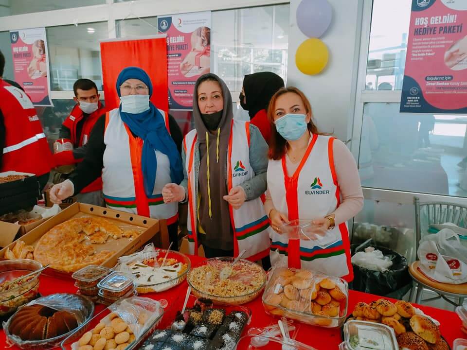 ELVİNDER ve KIZILAY El Ele görseli