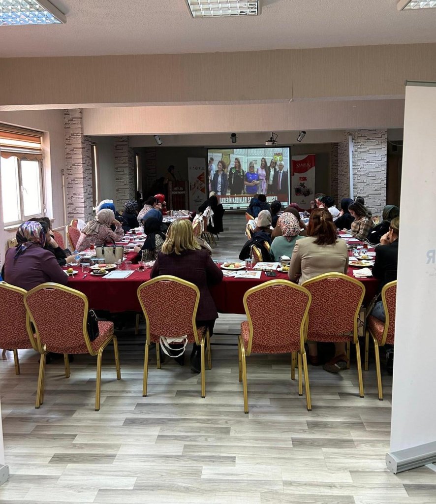 Kanatlanan Kadınlar Projesi Bitlis Toplantısı görseli