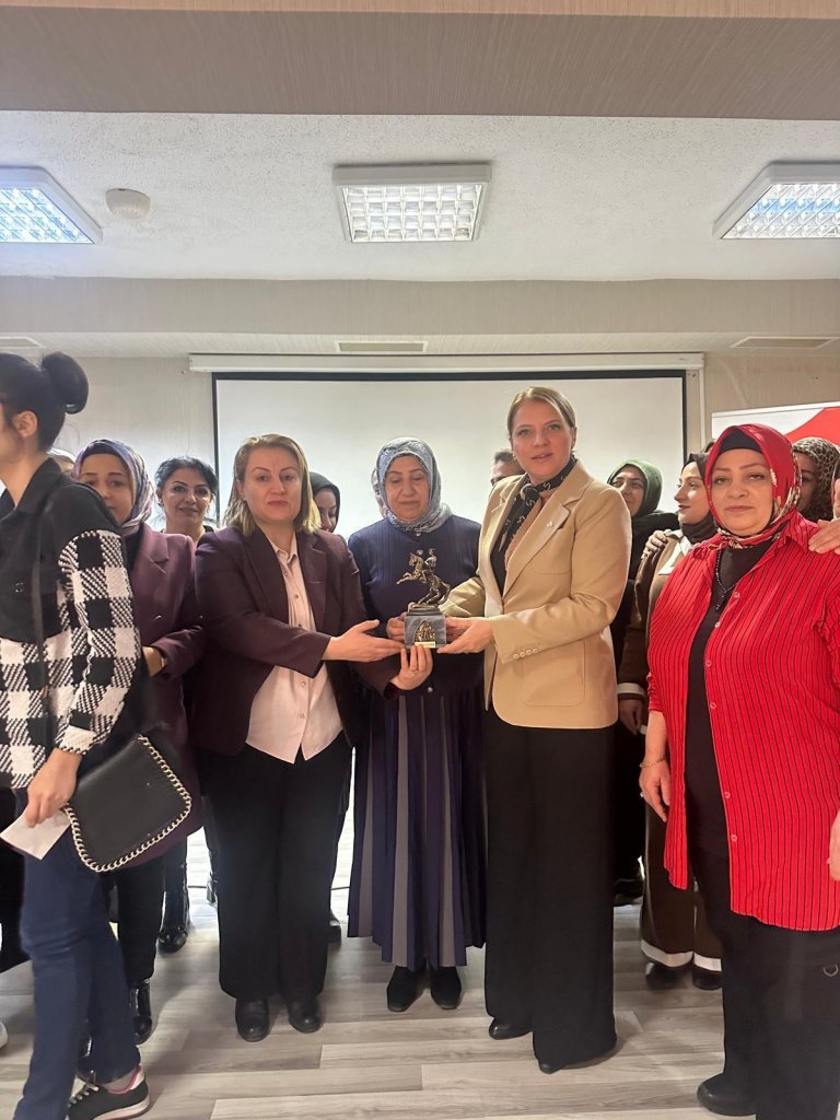 Kanatlanan Kadınlar Projesi Bitlis Toplantısı görseli