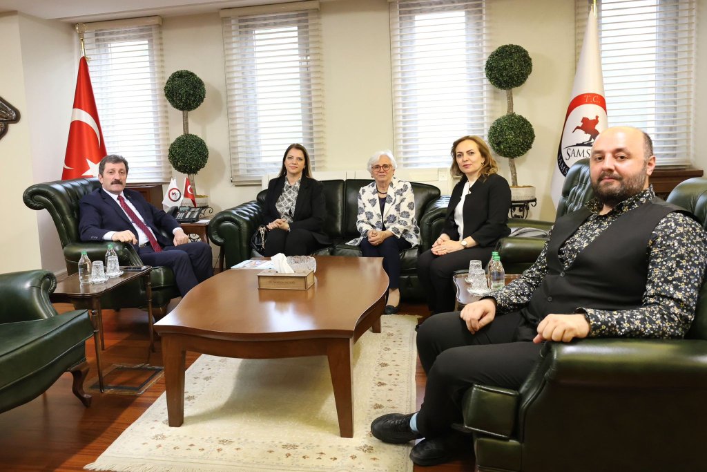 Kanatlanan Kadınlar Samsun Valisi Orhan Tavlı'yı Ziyaret görseli